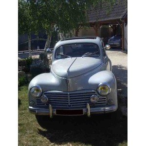 Peugeot Berline 203 gris 1955