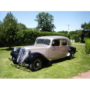 Citroën berline Traction 11 B beige 1951