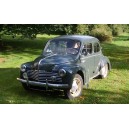 Renault Berline 4 CV vert 1952