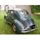 Renault Berline 4 CV vert 1952