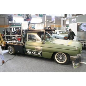 oldsmobile skyrocket voiture travelling 1962