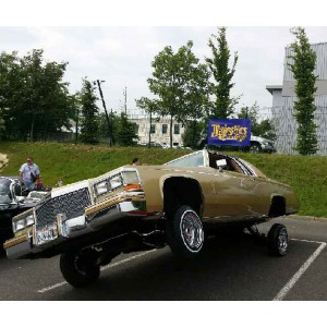 cadillac coupé deville lowrider 1983