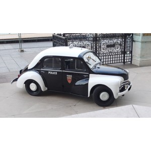 renault 4 CV PIE portes pleine 1955 de la circulation parisienne