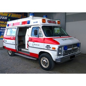 ambulance chevrolet G30 de 1985