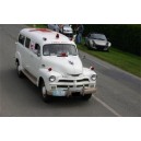 Ambulance Américaine Chevrolet blanc rouge 1954
