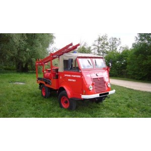 Renault R  2087 Camion de Pompiers rouge 1957