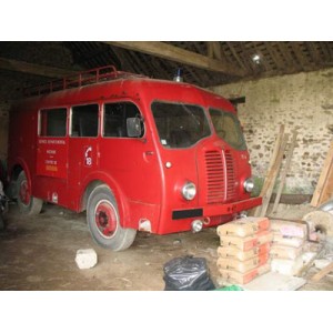 Delahaye véhicule administratif rouge 1953